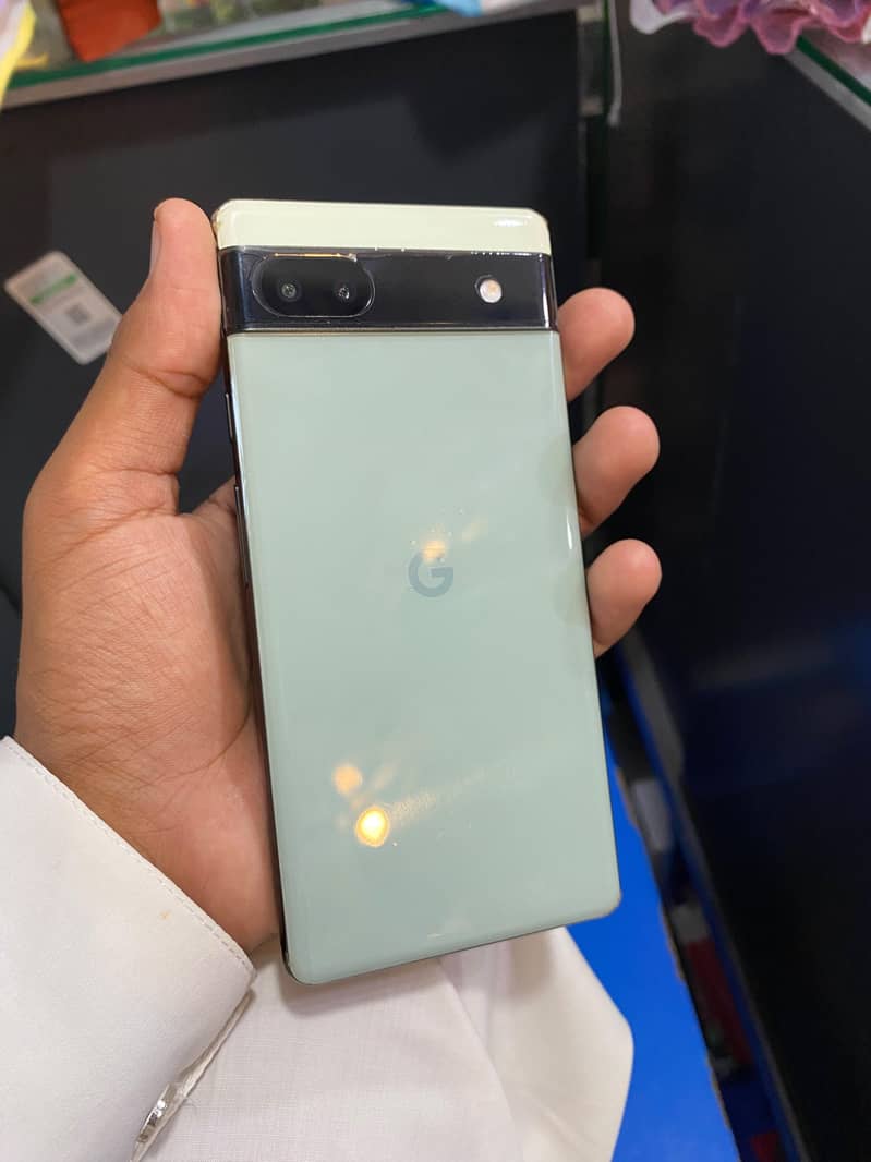 Google Pixel 6a 1