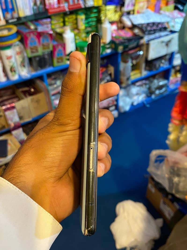 Google Pixel 6a 4