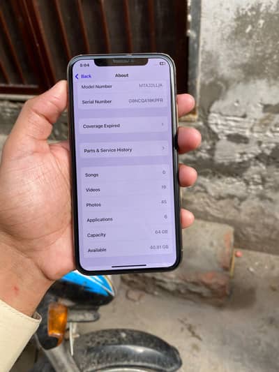 Apple iPhone XS Gold colour wifi signal thory week hain