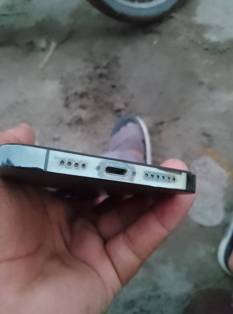 iphone 13 pro max 2