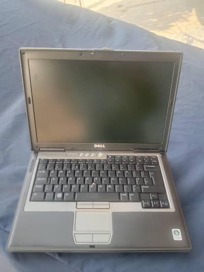 selling my Dell laptop all oky ha kisi kisam ka koi masla nhi ha