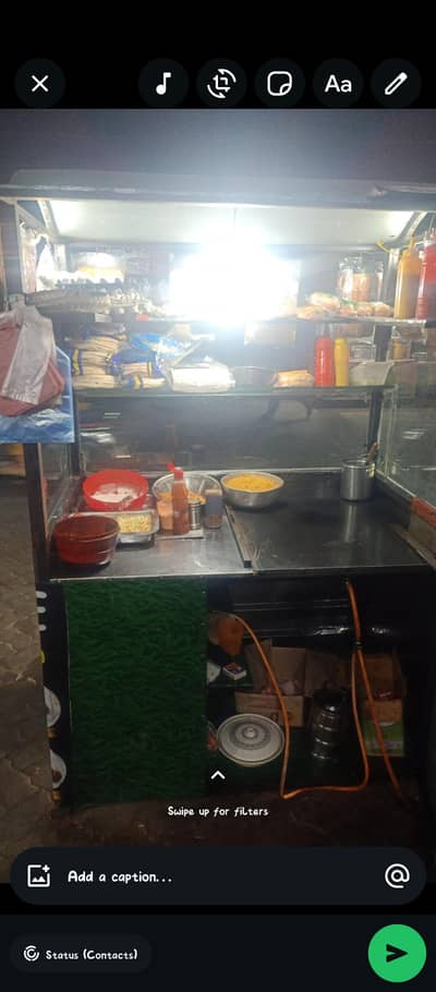 Burger & shawarma counter