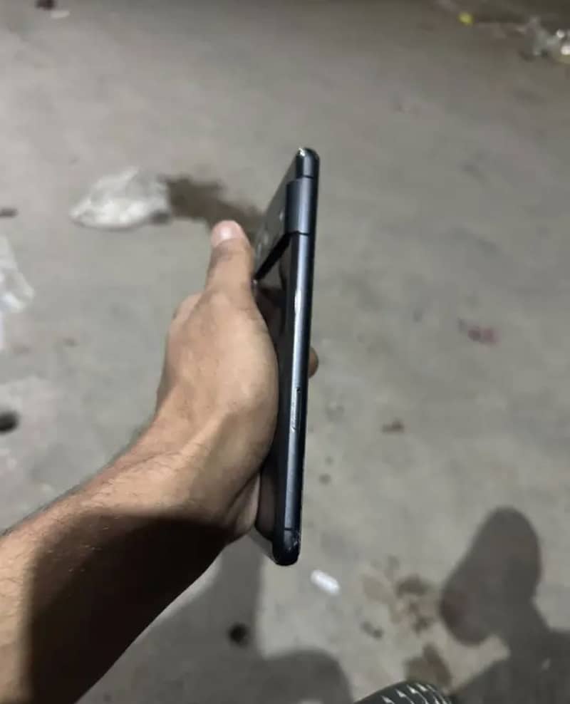Google Pixel 7 4