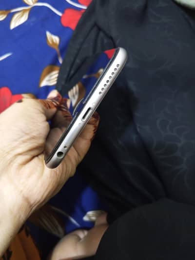 Apple iPhone 6