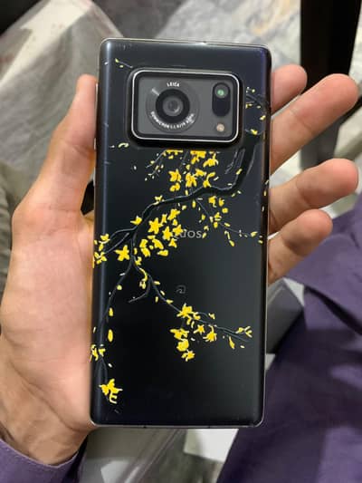 sharp Aquos r6 condition 10/9