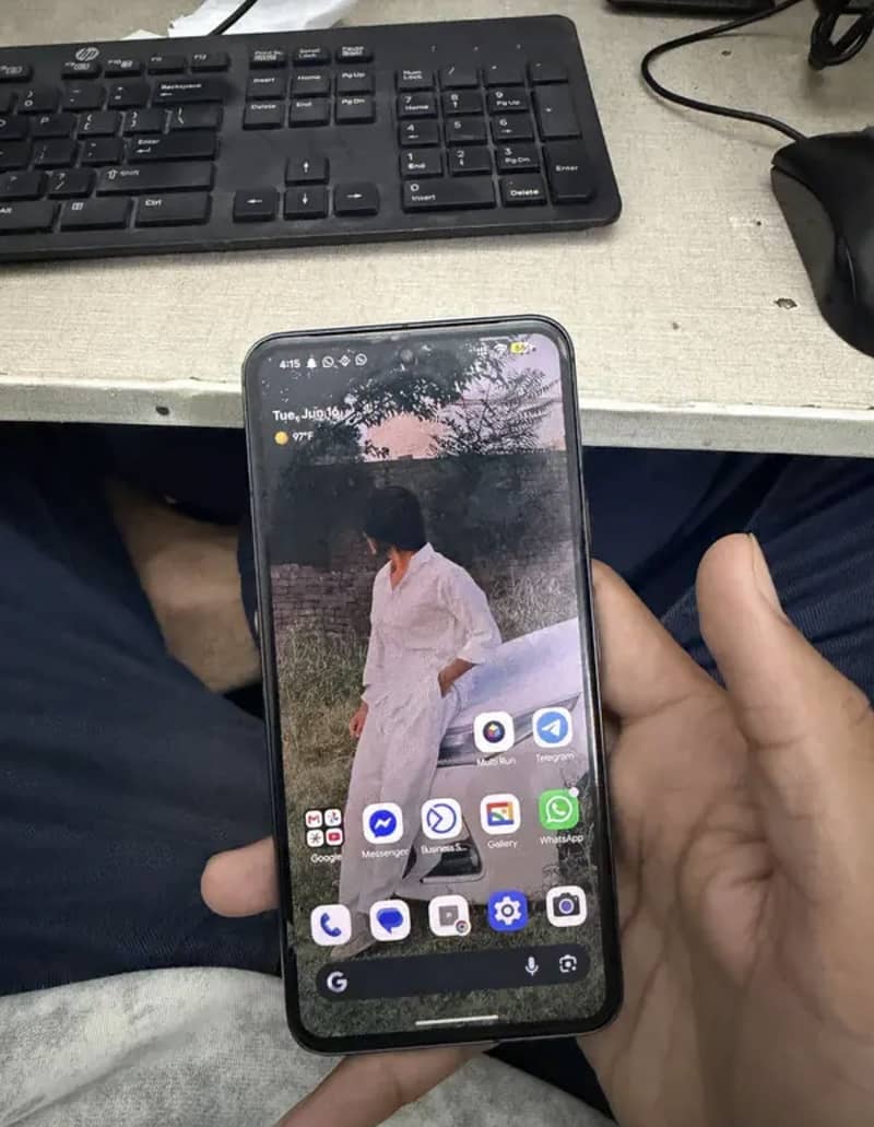 Google Pixel 8 2
