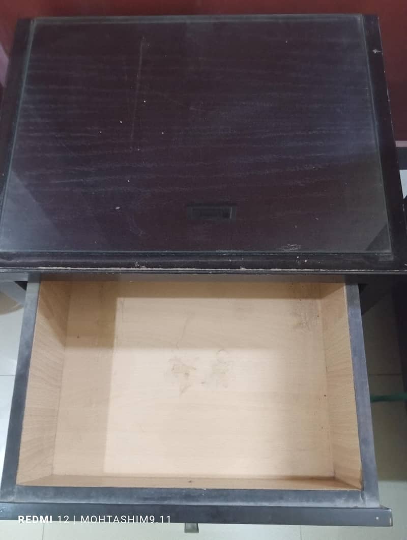 SIDE TABLES (TWO) 0