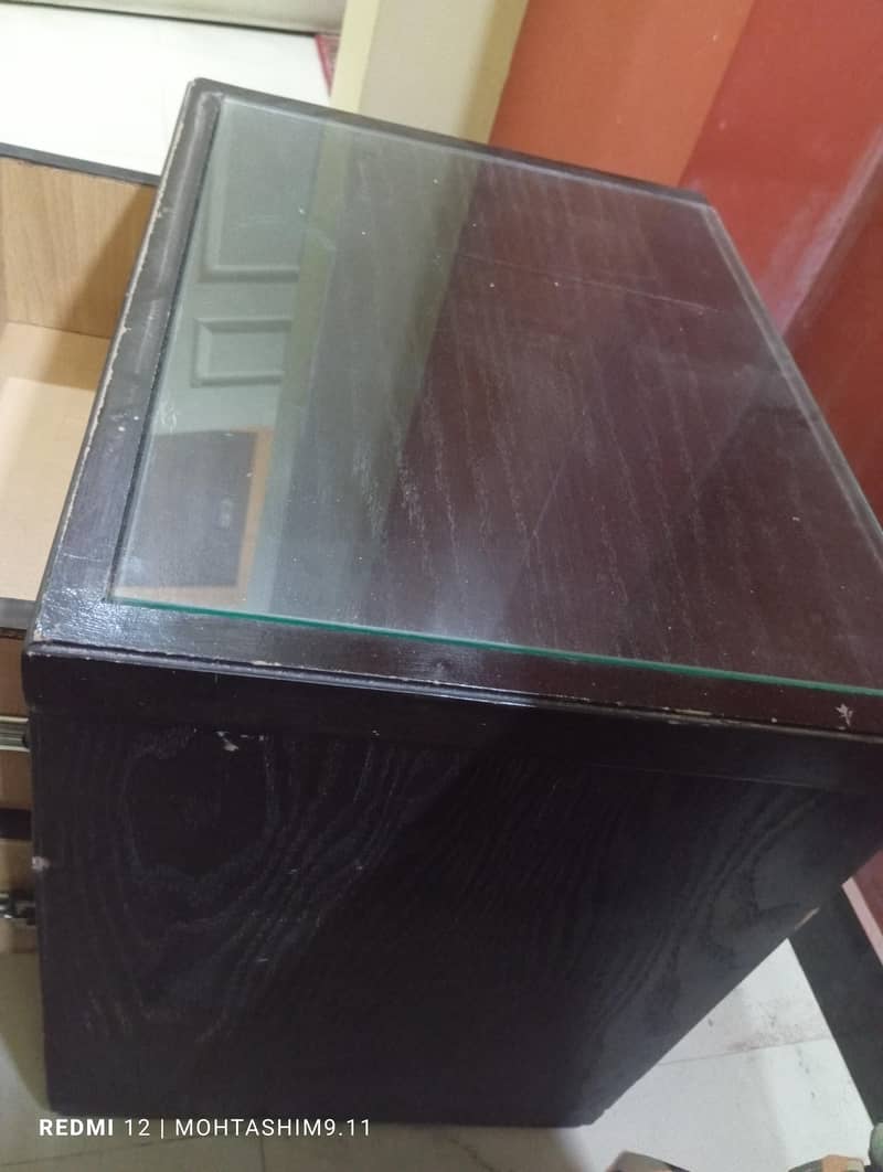 SIDE TABLES (TWO) 3