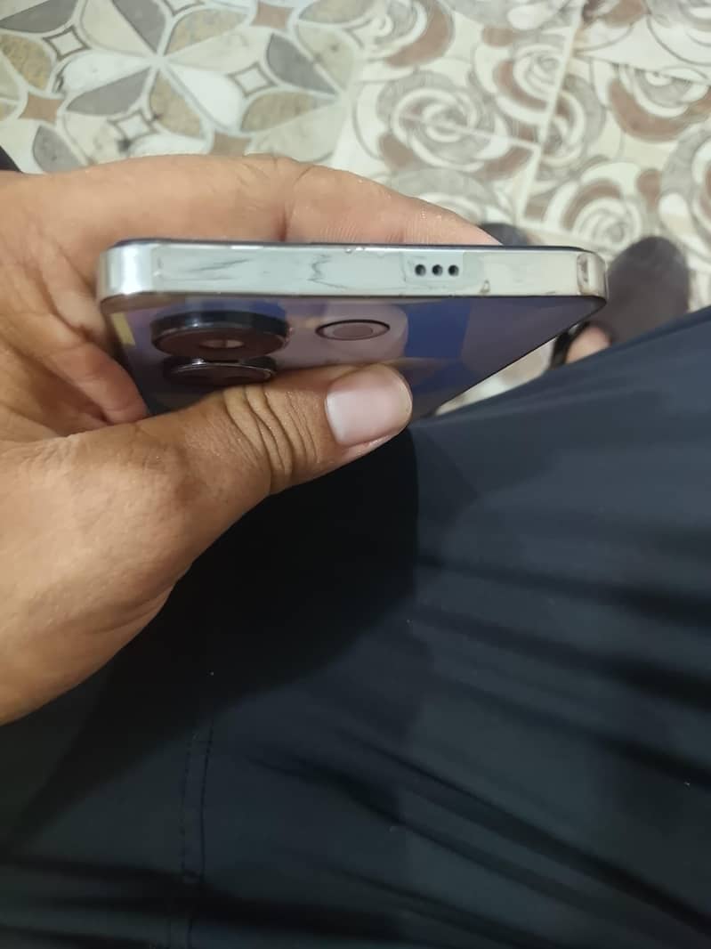 Tecno CAMON 20 2