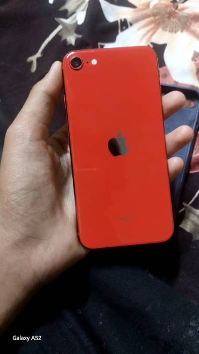 Apple iPhone SE