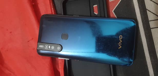 Vivo V15