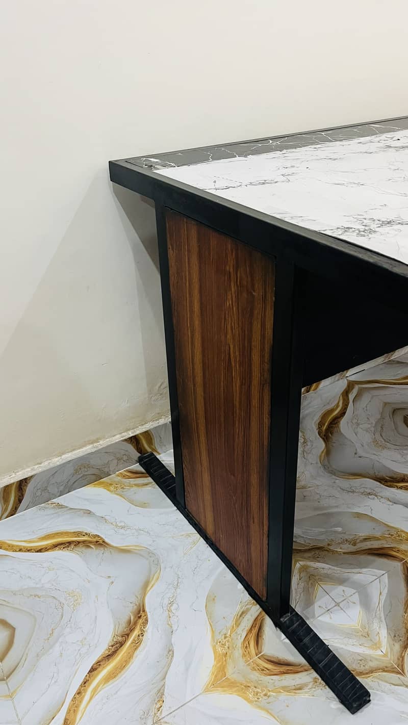 Office Admin or Reception Table 2
