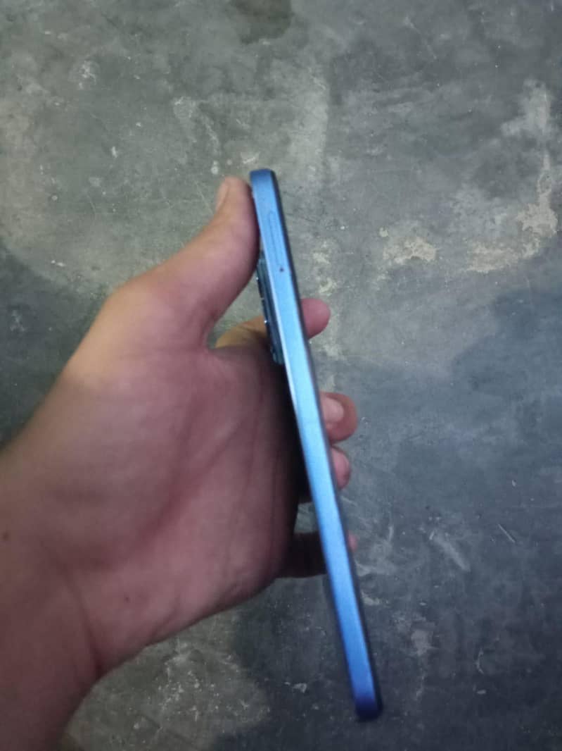 bluee 4