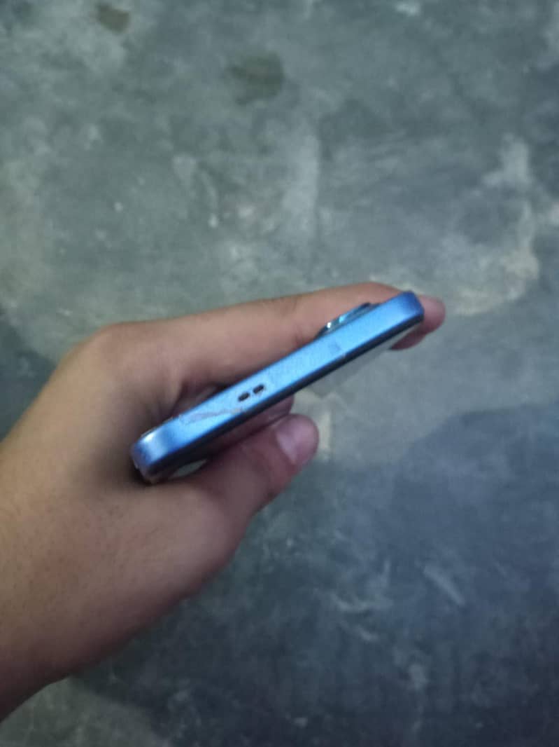 bluee 5