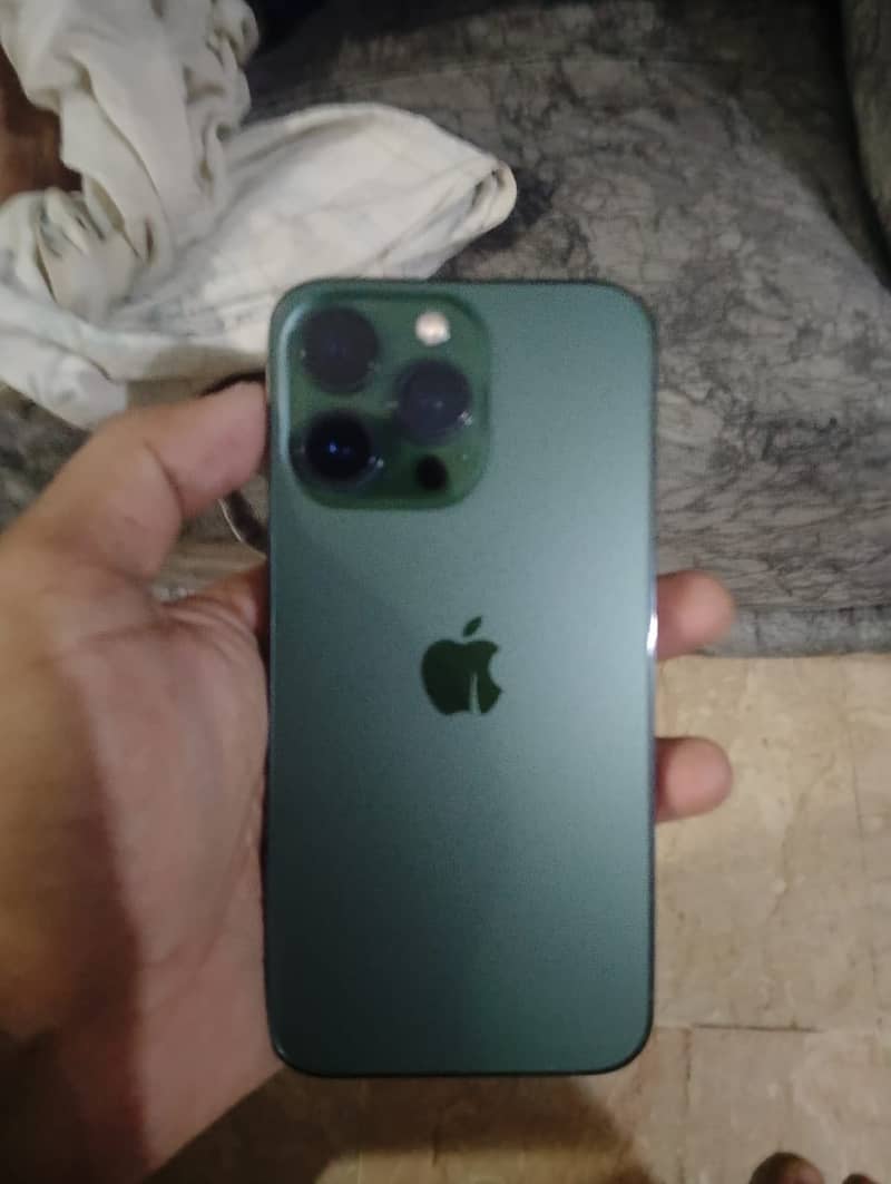 iPhone 13 Pro 0