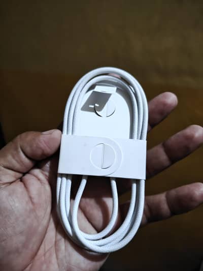 iphone 17 pro max Original cable box pulled