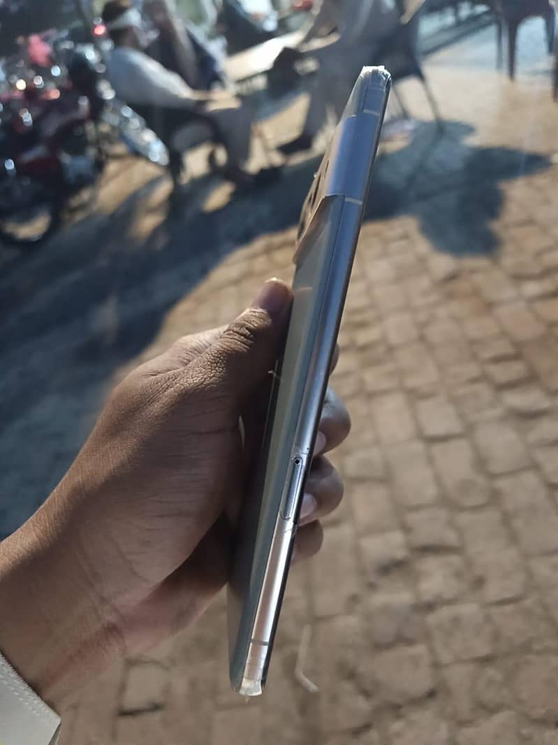 Google Pixel 7 Pro 2