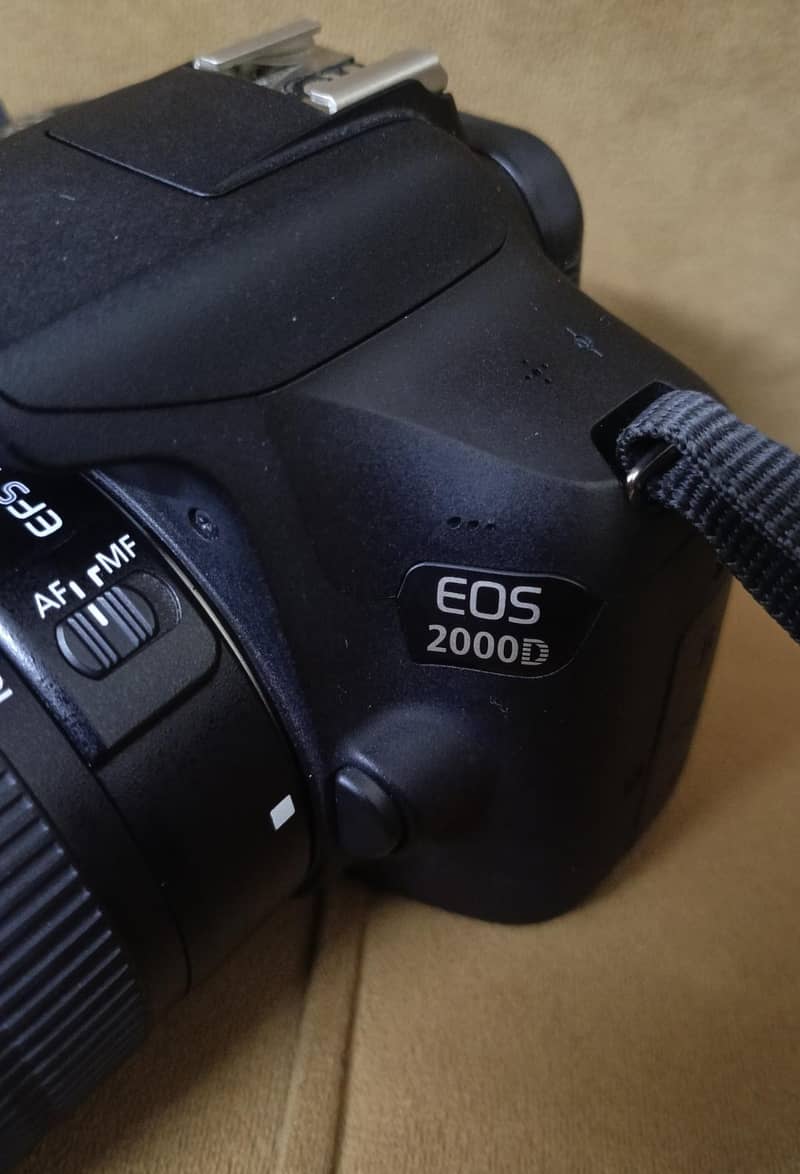 canon dos 2000d 1