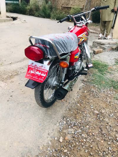 125 24/25 model unregistered 10/10 condition urgent sale