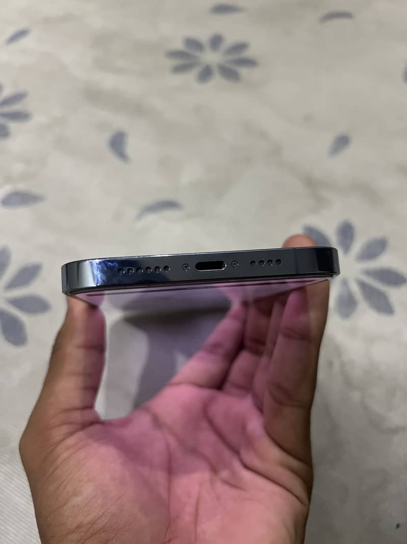 Iphone 13 promax PTA Approved 128gb|94%Battery health| 10/10 Condition 2