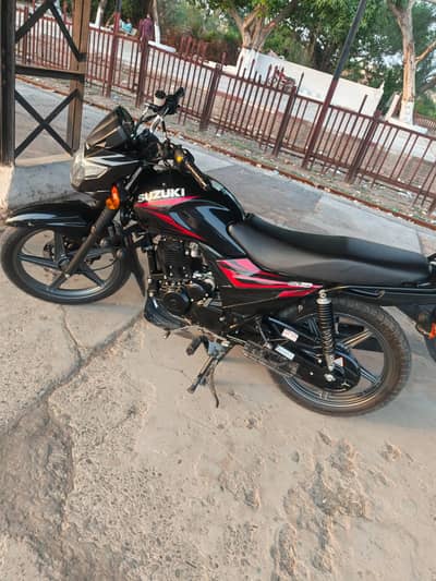 Suzuki GR 150 2025