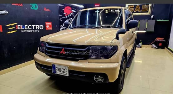 Mitsubishi Pajero 2016
