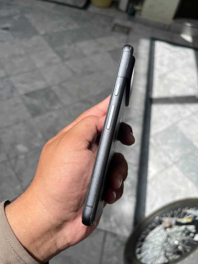 Google Pixel 8 6