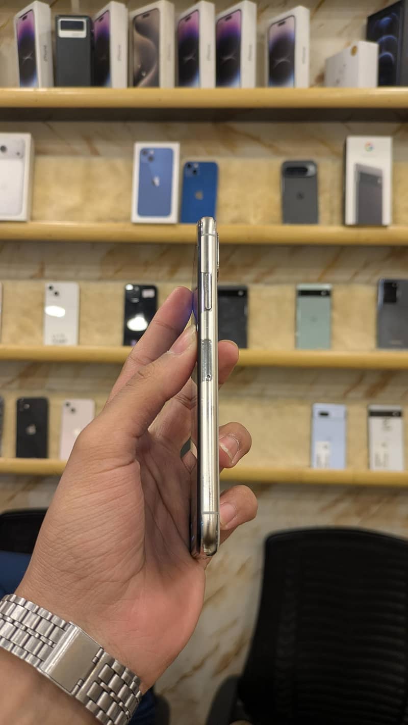 Apple iPhone X 1
