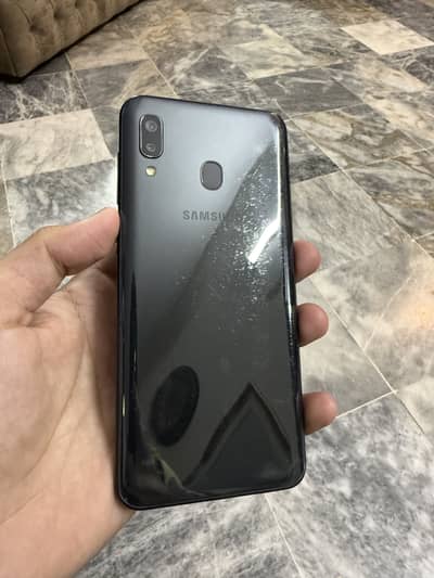 Samsung A20