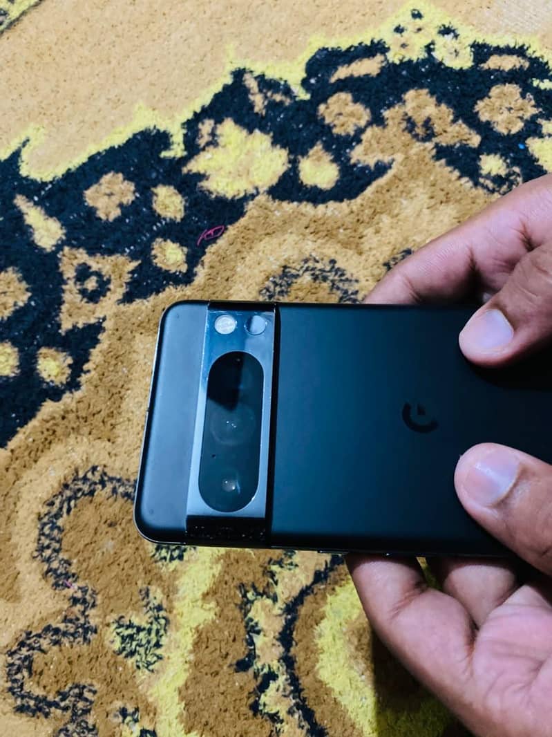 Google Pixel 8 Pro 2