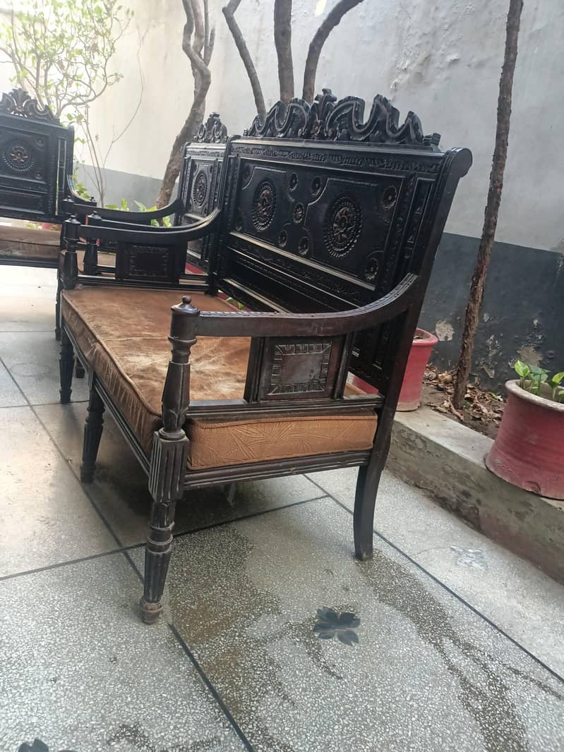 Solid Wood Traditional Chinioti Sofa Set 2