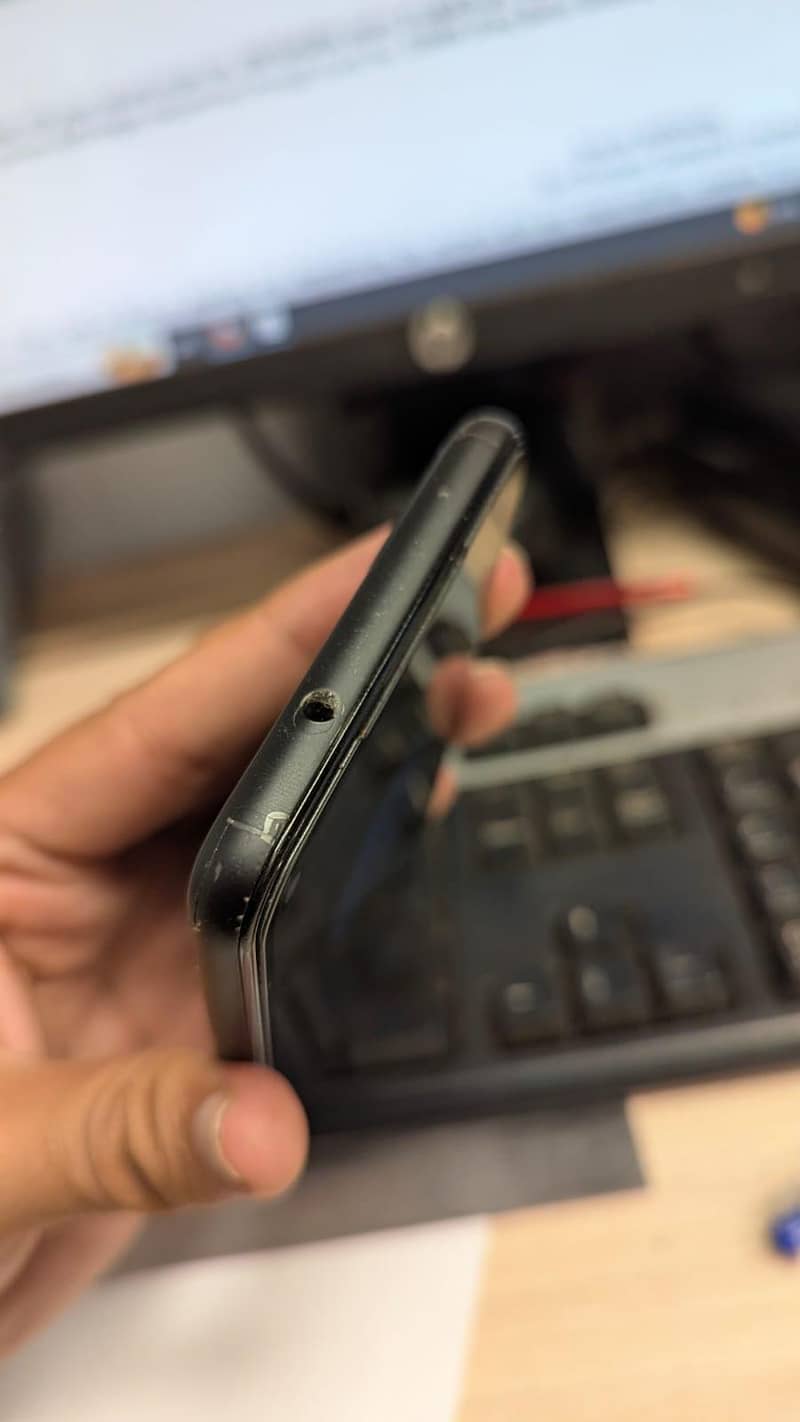 Google Pixel 4a 3