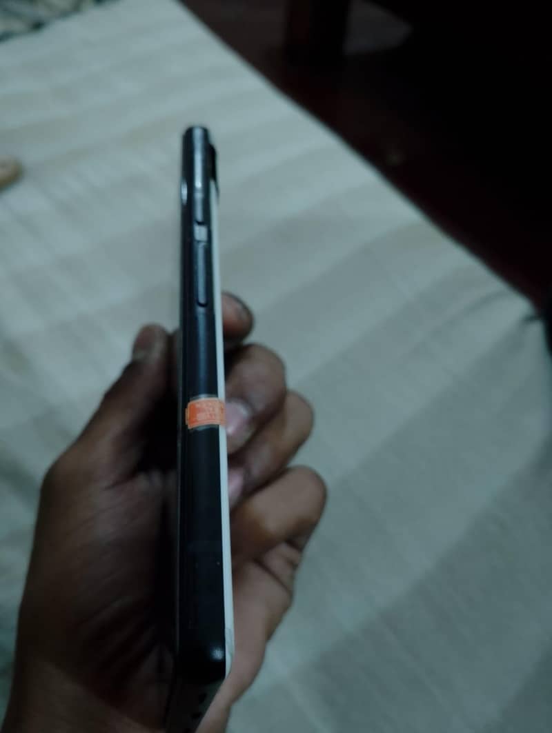 Google Pixel 6a 1
