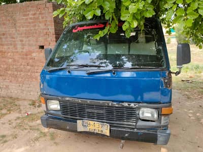 Toyota hiace 1987 model