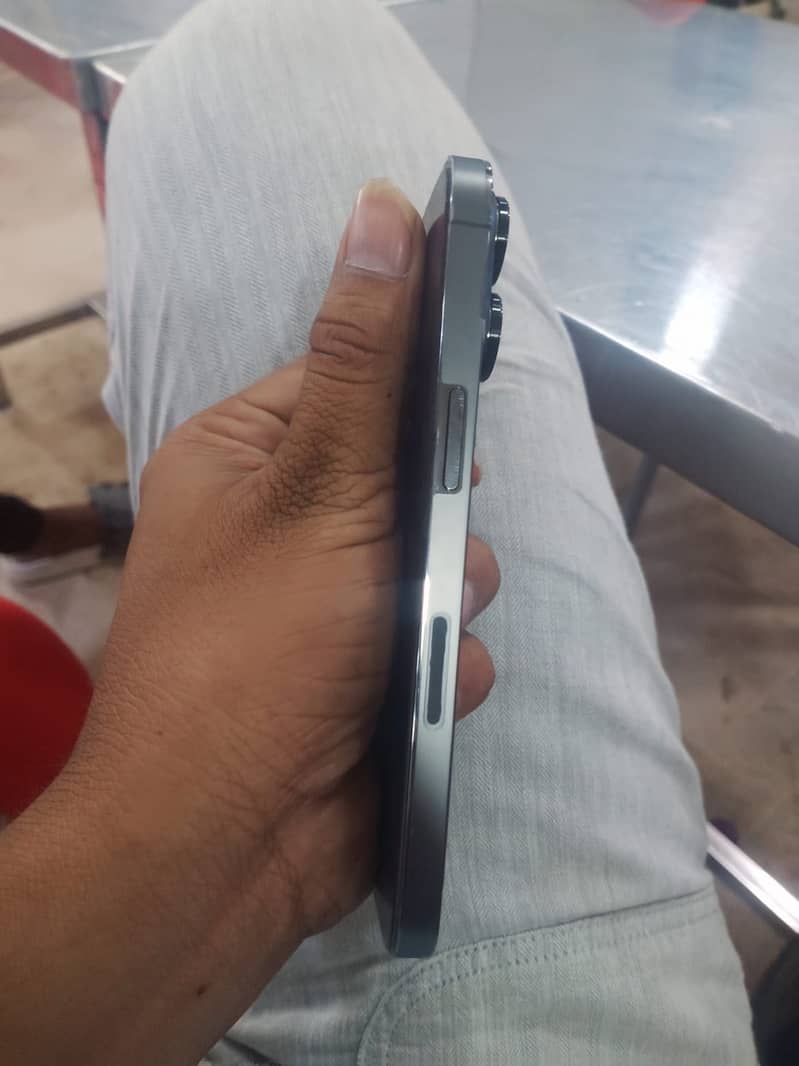 iPhone 13 Pro 1