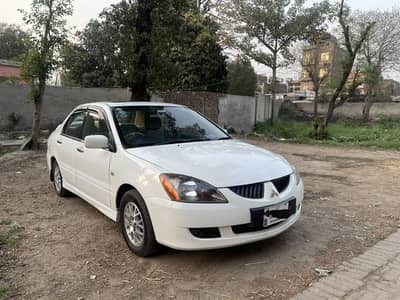 Mitsubishi Lancer 2005 Model 1.6 Manual Sunroof