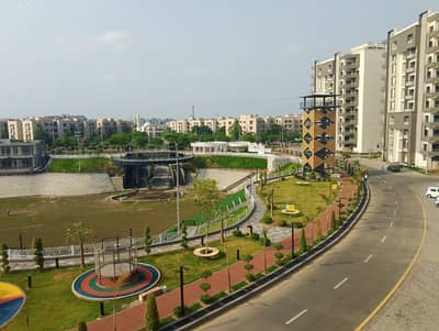 12 MARLA 4 BEDROOM FACING PARK APARTMENT AVAILABLE FOR SALE
