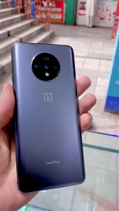 OnePlus 7T, 90fps PUBG, dual sim PTA, 8/128