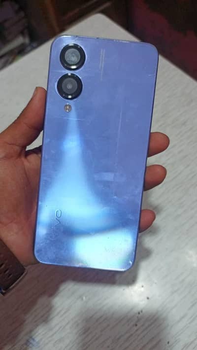 Vivo Y17s