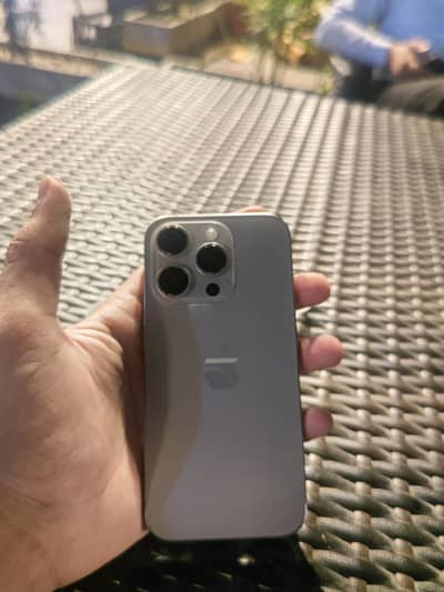Apple iPhone 15 Pro