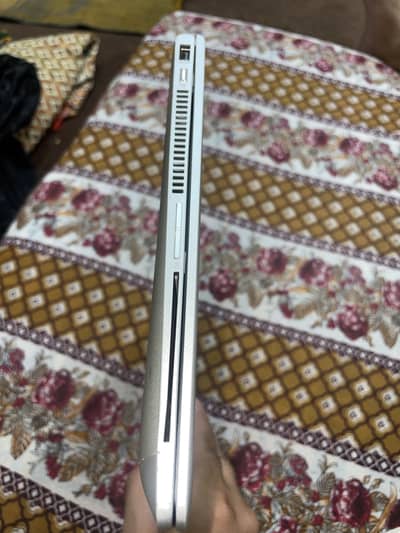 Hp elite book core i 5 8 generation
