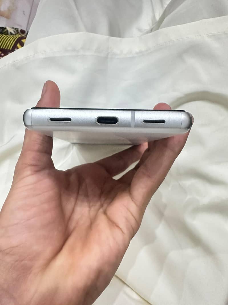 Google Pixel 7a 1