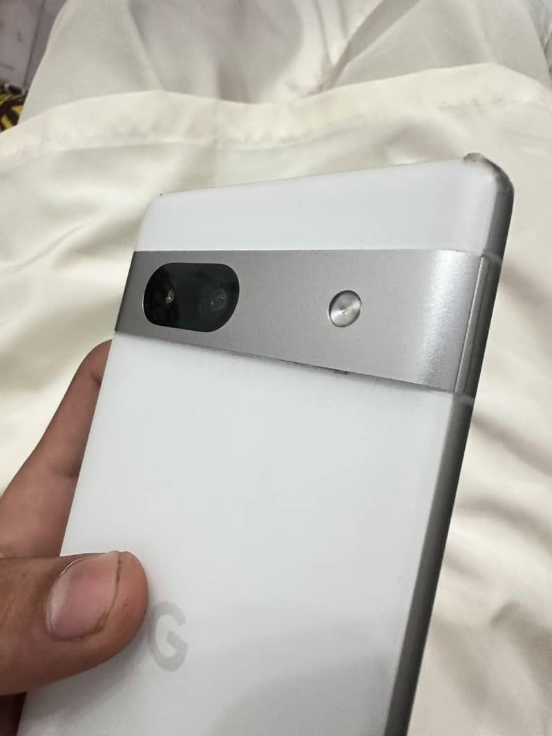 Google Pixel 7a 5