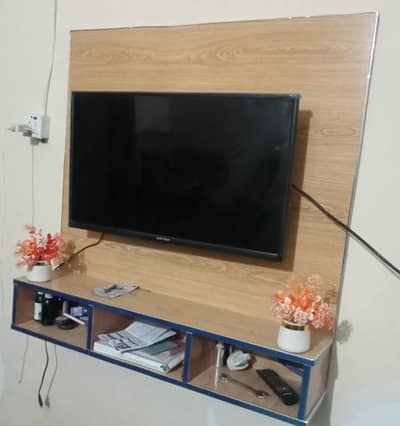 LCD 32 inch