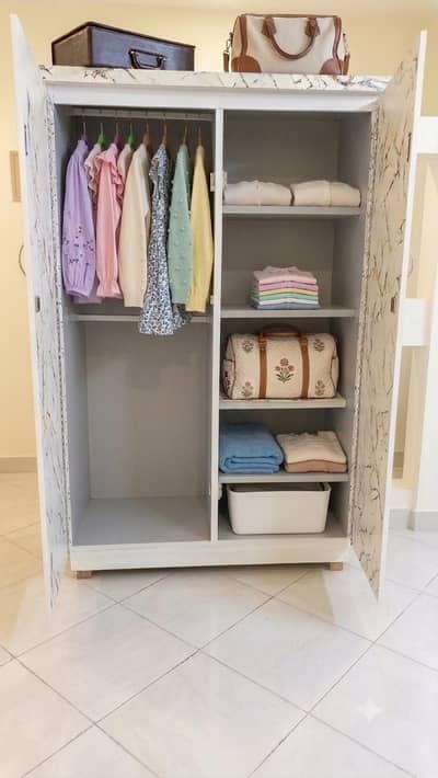 2 door beautiful closet (almira)