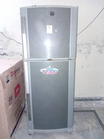 Dawlance Medium Size Refrigerator