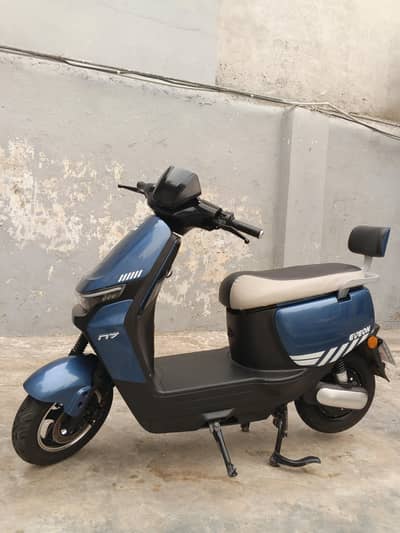 Scooty