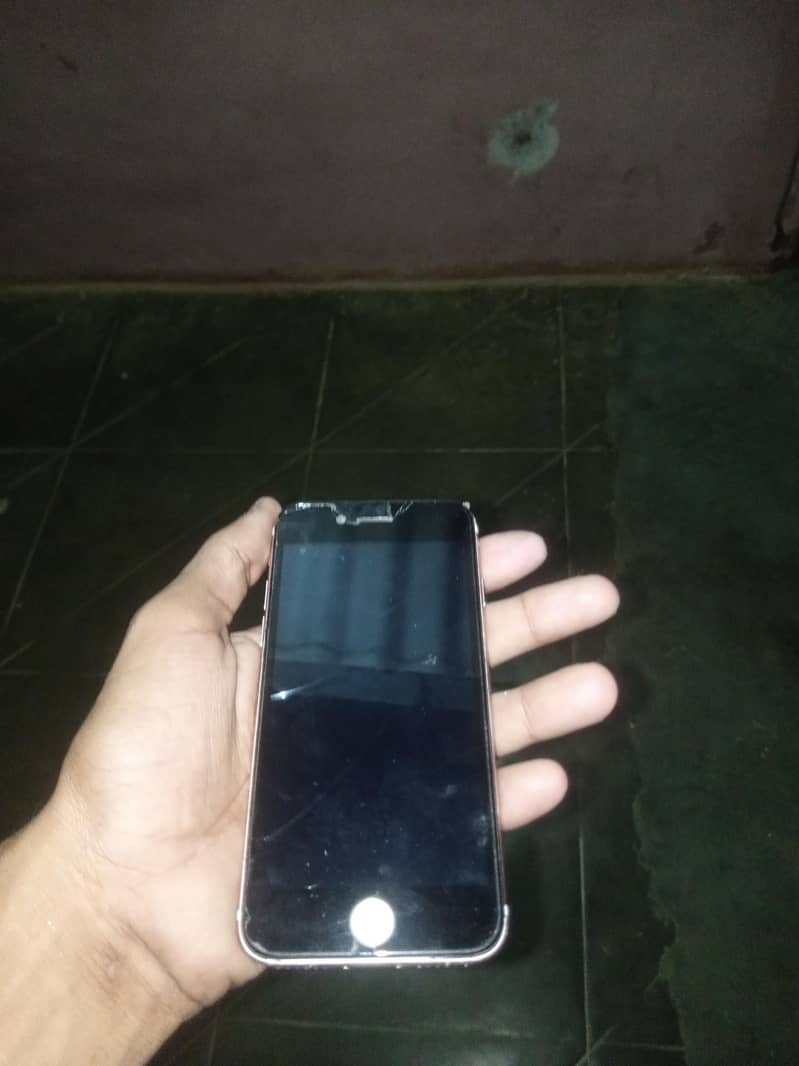 Apple iPhone 7 5
