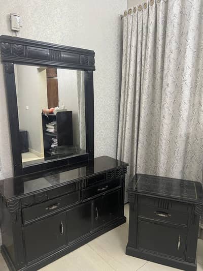 Elegant Black Dressing Table with 2 Matching Side Tables