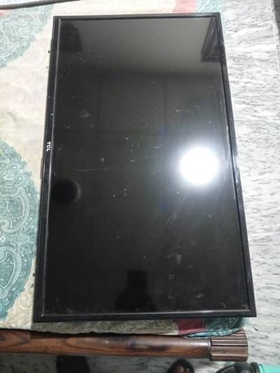 TCL 32 inches